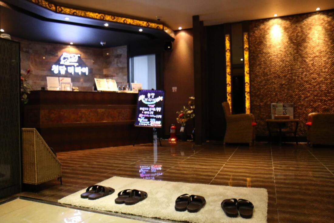 ■더 청담 테라피스트 모집합니다!(보장급여제) 주 4일 & 5일 근무 / 주말근무■