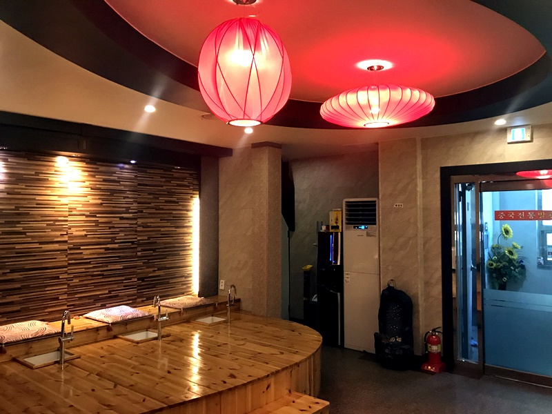 유능한 남 여 관리사 모십니다. O1O-9788-8825