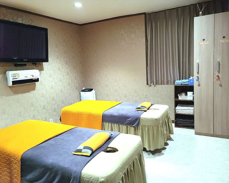 유능한 남 여 관리사 모십니다. O1O-9788-8825
